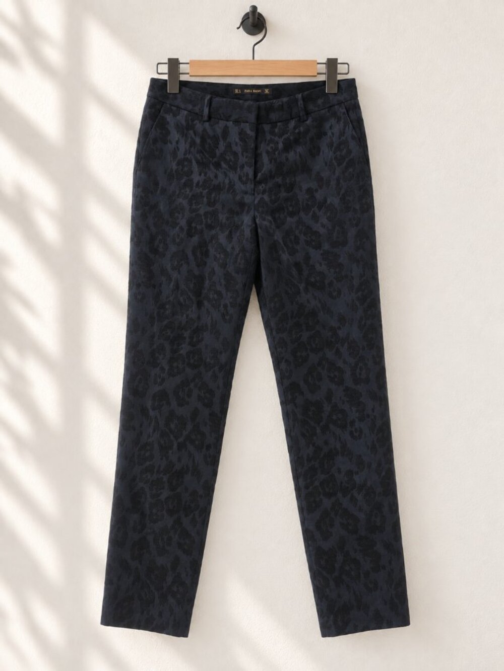 Zara, Jacquard Trousers, Monochrome Navy Floral, Size S
